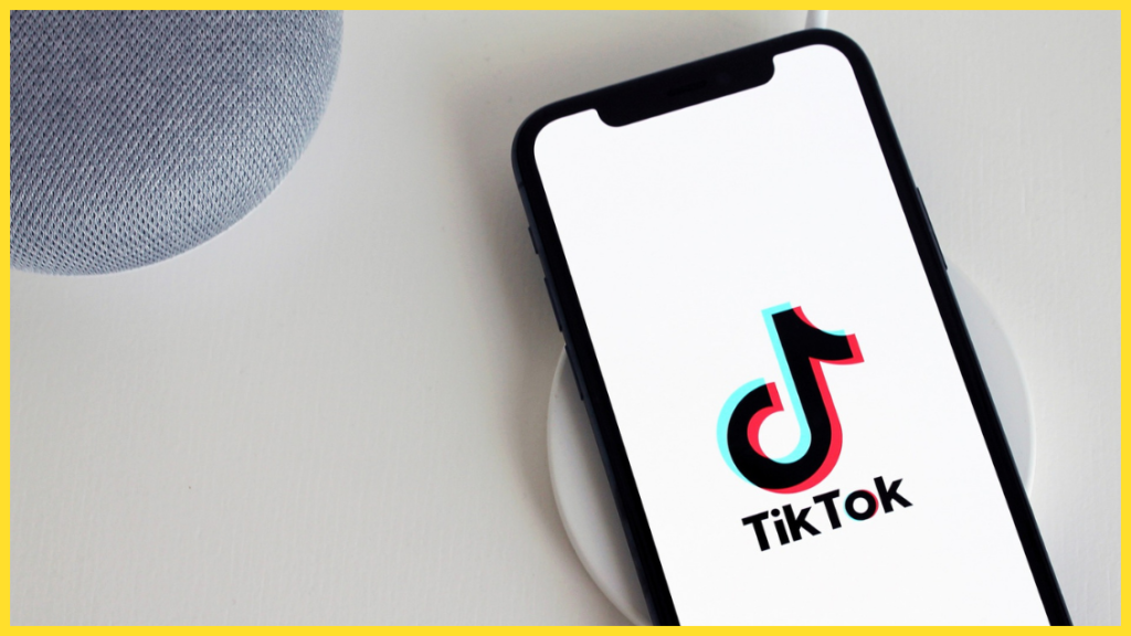 TikTok Rolls Out Voice Notes & Media Sharing in DMs